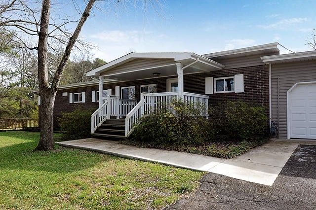 209 Wheeler Ave, Chickamauga, GA 30707