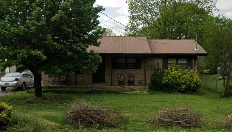 310 James St, Rossville, GA 30741