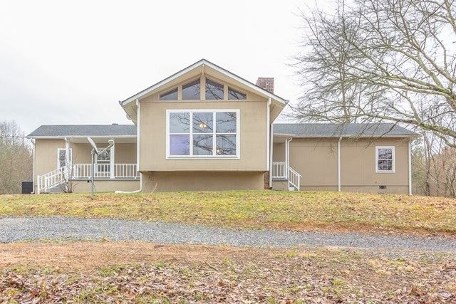 3682 Edward Cir, Dalton, GA 30721