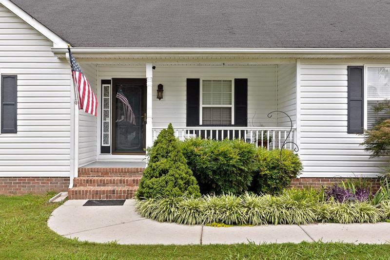 77 Mountain Brook Dr, Ringgold, GA 30736