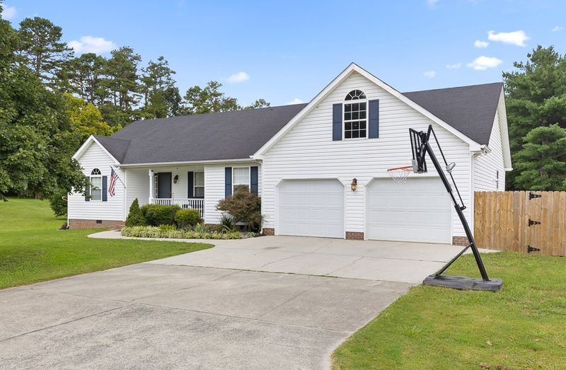 77 Mountain Brook Dr, Ringgold, GA 30736