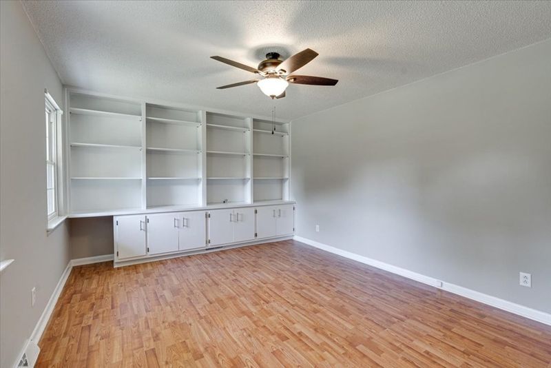 2901 Rebecca Cir, Rocky Face, GA 30740