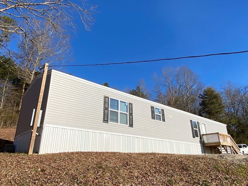 154 Pinecrest, Loudon, TN 37774