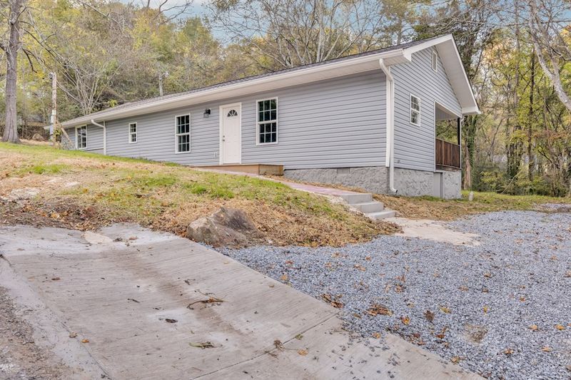 80 Straight St, Flintstone, GA 30725