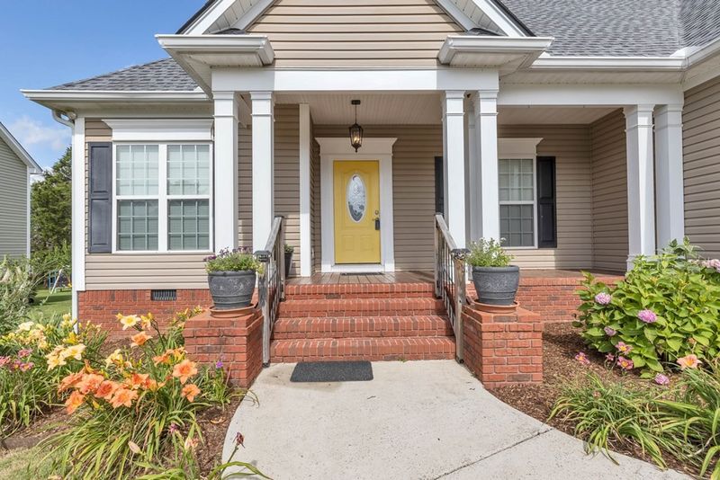 76 Hunting Ridge Cir, Rock Spring, GA 30739