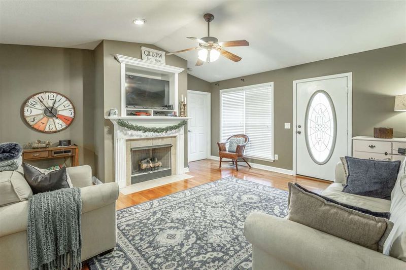 206 Timber Ridge Trl, Ringgold, GA 30736