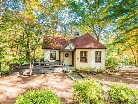 2 Mother Goose, Lookout Mountain, GA 30750