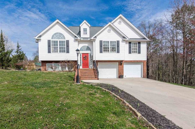 34 Auburn Dr, La Fayette, GA 30728