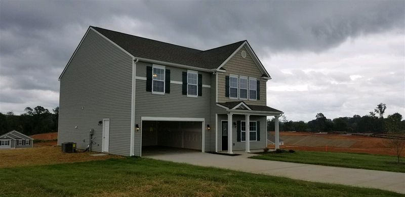 183 Gail Ln, Lenoir City, TN 37772