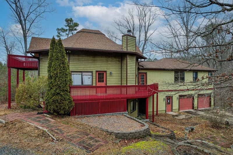 261 Holly Dr, Chatsworth, GA 30705