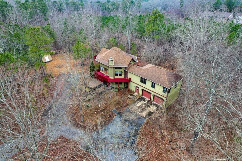 261 Holly Dr, Chatsworth, GA 30705