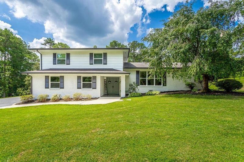109 Vista Dr, Rossville, GA 30741