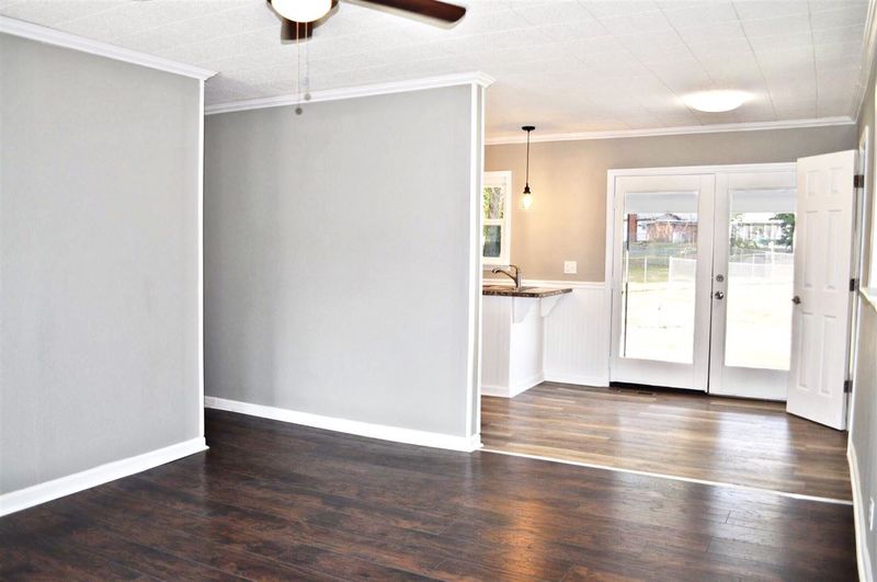 1102 Chestnut St, La Fayette, GA 30728