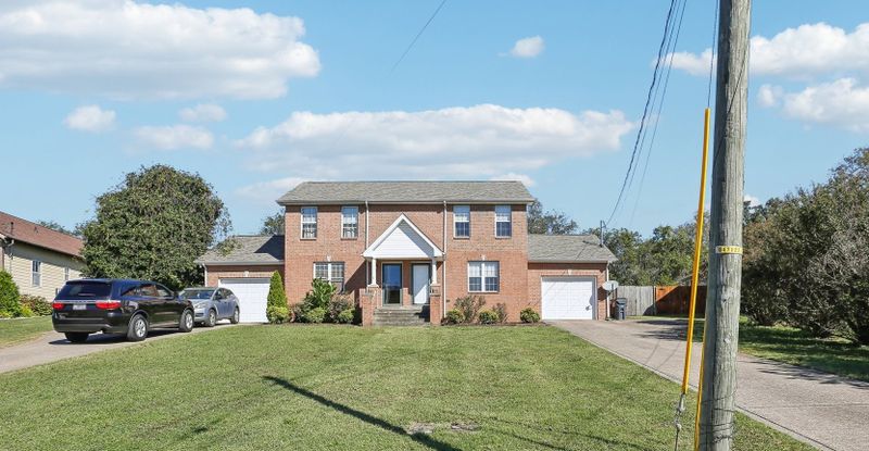 329 Moncrief Ave, Goodlettsville, TN 37072