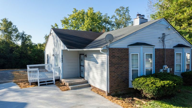 1222 Cabana Cir, Nashville, TN 37214