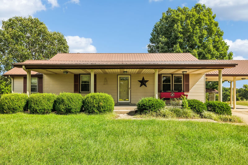 3460 Slayden Marion Rd, Cumberland Furnace, TN 37051