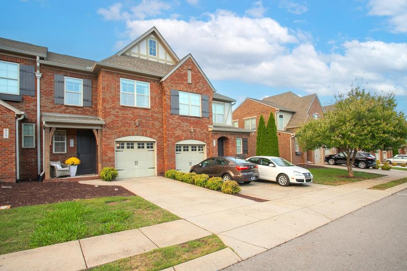 519 Millwood Ln, Mount Juliet, TN 37122