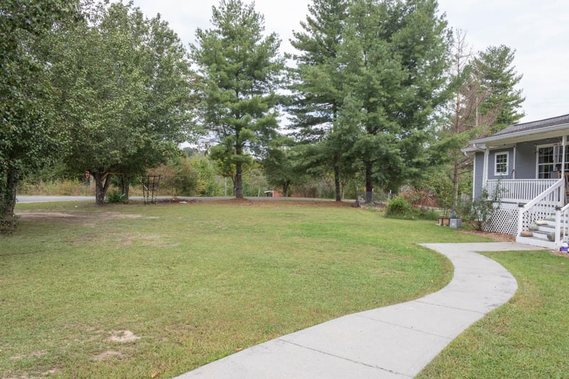 711 N Ridge Est, Trion, GA 30753