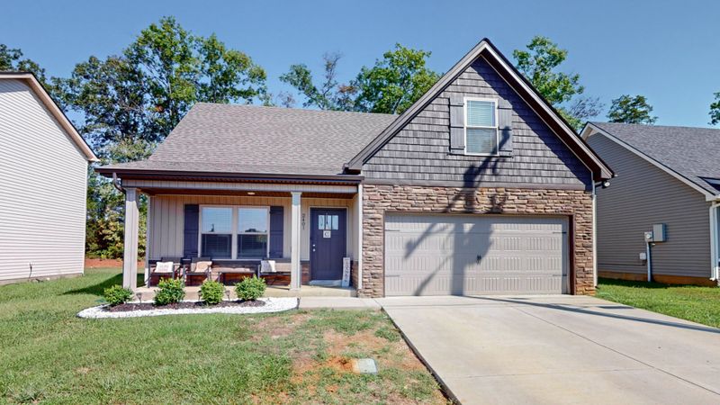 2401 Red Barn Rd, Christiana, TN 37037