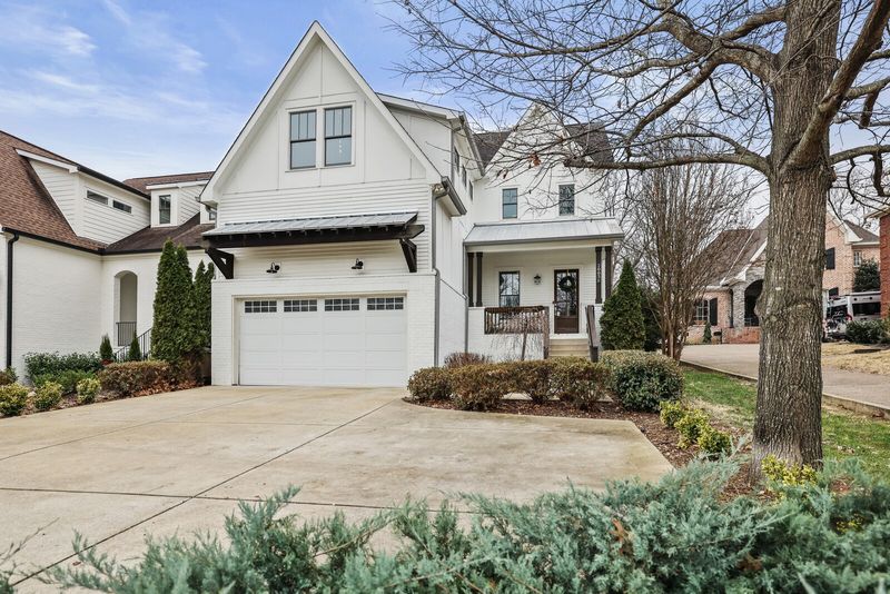 2003B Galbraith Dr, Nashville, TN 37215