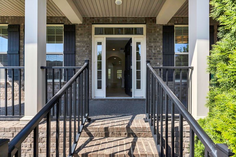 9063 Clovercroft Preserve Dr, Franklin, TN 37067