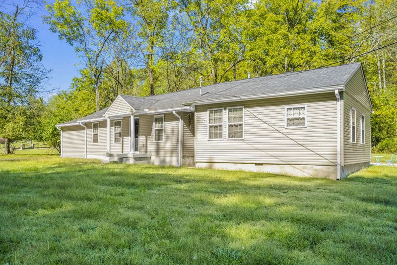 733 Hogans Branch Rd, Hendersonville, TN 37075