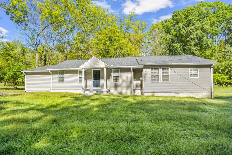 733 Hogans Branch Rd, Hendersonville, TN 37075