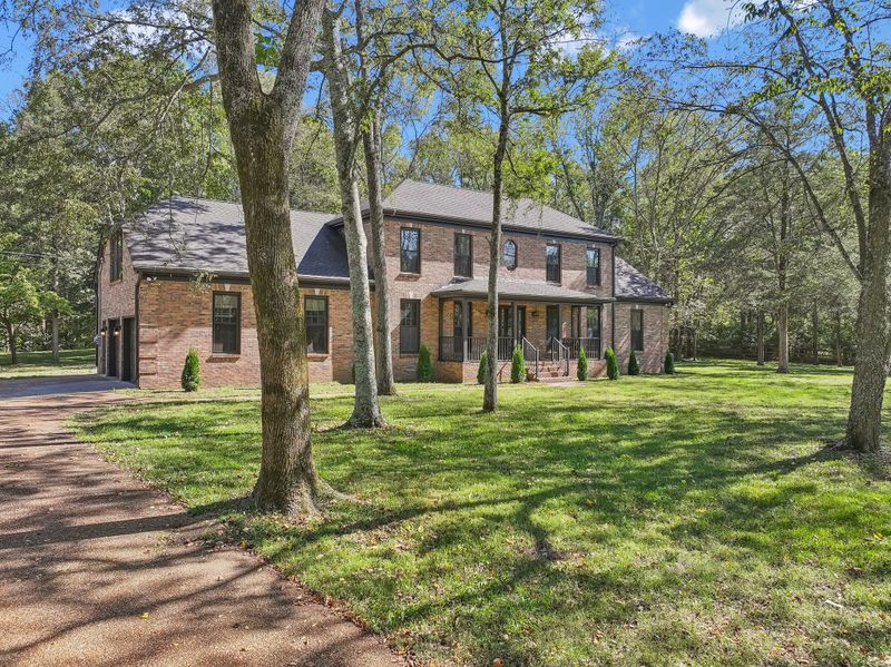 4079 Twin Oaks Ln, Antioch, TN 37013