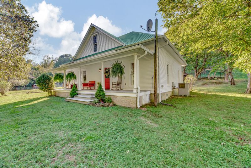 5805 Fly Hollow Rd, Santa Fe, TN 38482