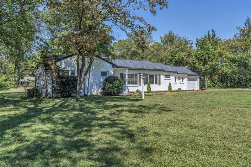 321 Lawndale Dr, Nashville, TN 37217