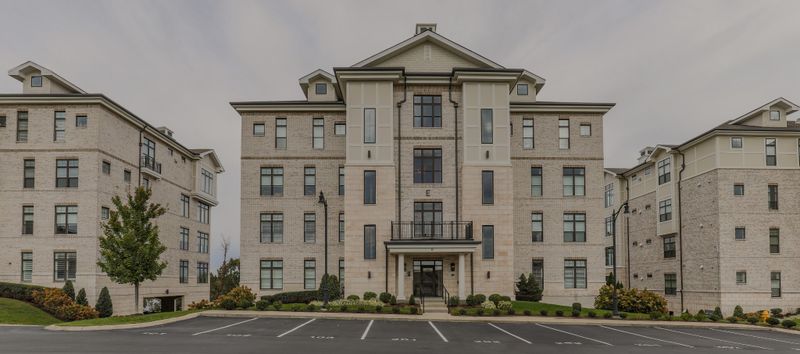 1024 Club View Dr #E103, Gallatin, TN 37066