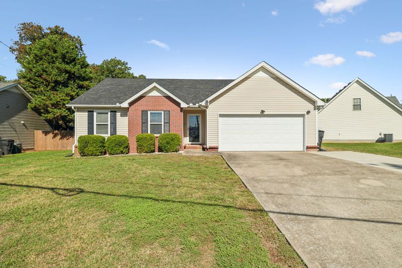 2537 Gold Valley Dr, Murfreesboro, TN 37130