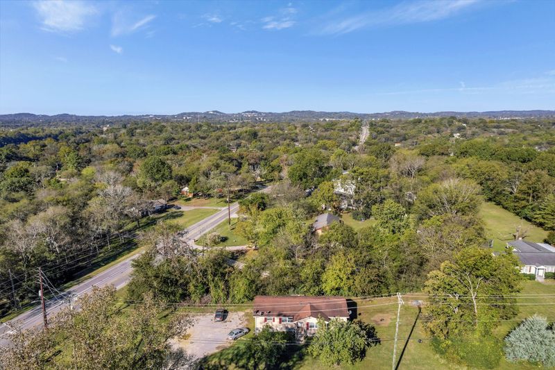 632 Larkin Springs Rd, Madison, TN 37115