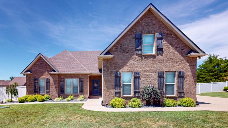 229 Waldron View Dr, Murfreesboro, TN 37130