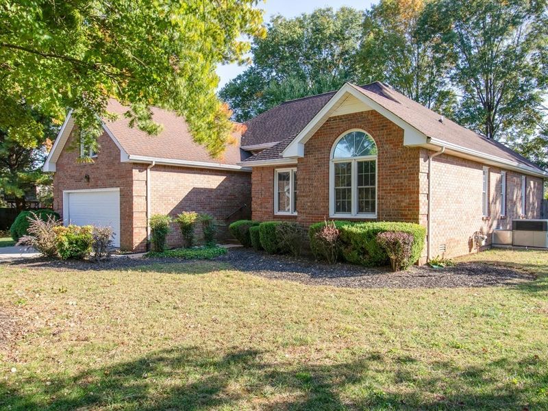 1704 Turfland Ct, Murfreesboro, TN 37127
