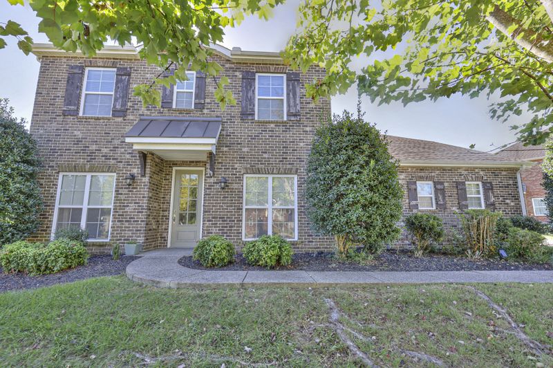 136 Windmill Point Cir, Hendersonville, TN 37075