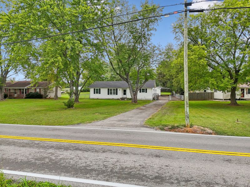 4148 Sulphur Springs Rd, Murfreesboro, TN 37129