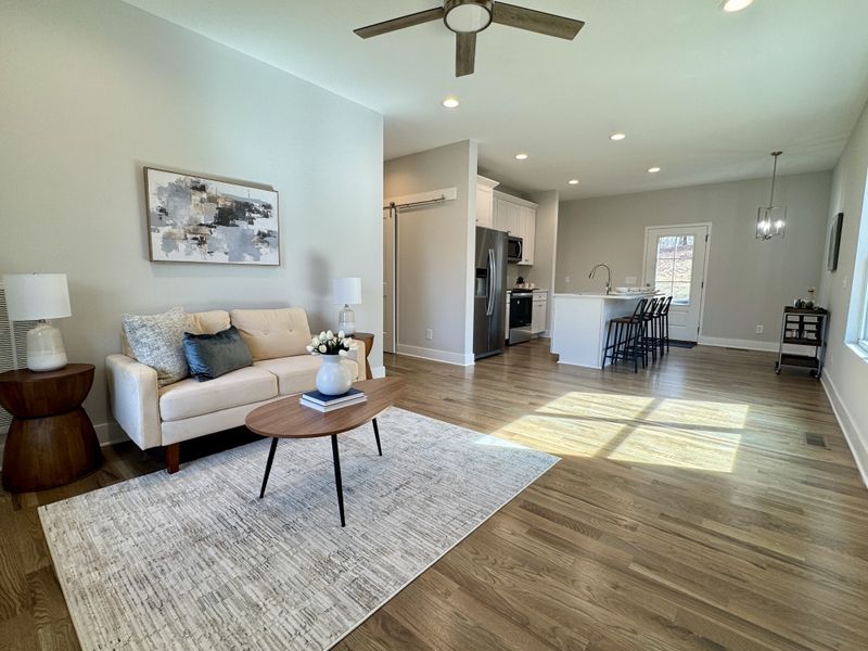 1228 Taylor Town Rd, White Bluff, TN 37187