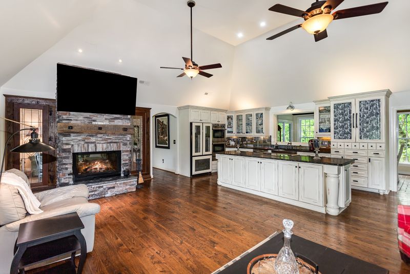 884 Pinnacle Hill Rd, Kingston Springs, TN 37082