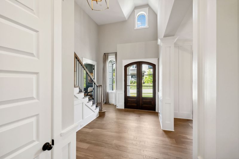 220 Bishops Gate Dr, Franklin, TN 37064