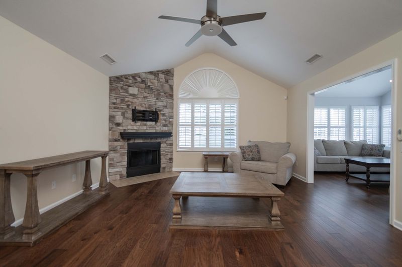 2227 Bridgeway St, Murfreesboro, TN 37128