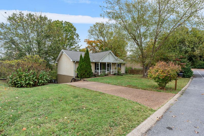 5417 Ashlawn Dr, Nashville, TN 37211