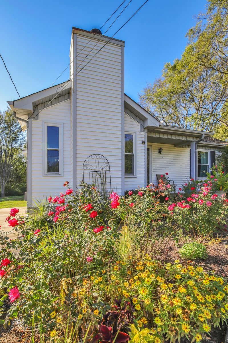 2697 Park Dale Dr, Nashville, TN 37217