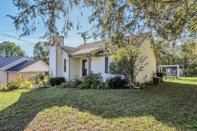2697 Park Dale Dr, Nashville, TN 37217