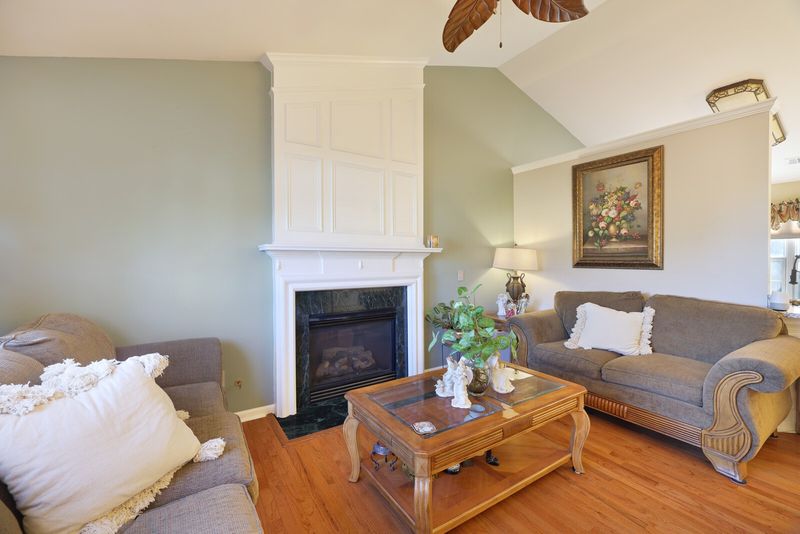 2269 Monthemer Cove Dr, Mount Juliet, TN 37122