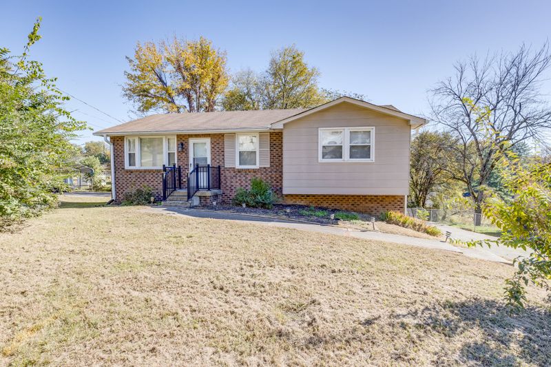 644 Hidden Hill Dr, Hermitage, TN 37076