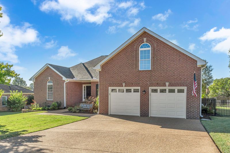 1036 Whitley Pl, Hendersonville, TN 37075