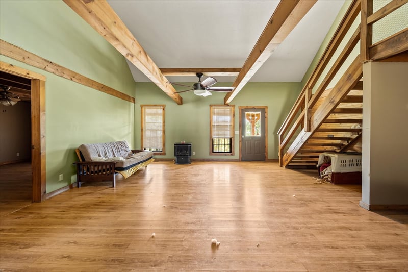275 Harris Hollow Rd, Pleasant Shade, TN 37145