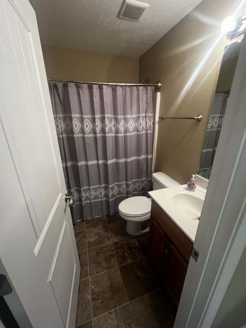 2365 New Holland Cir, Murfreesboro, TN 37128
