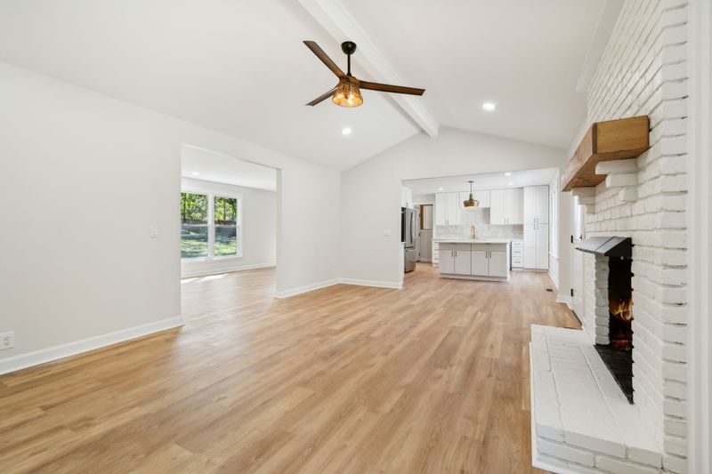 112 Lee Ct, Hendersonville, TN 37075